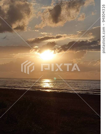 Setting sun Setting sun 94804316