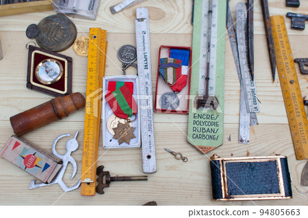 Used items found at a flea market in Paris 94805663