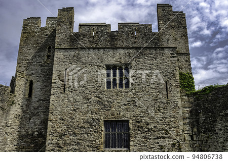 Remains of Chepstow Castle (Castell Cas-gwent) 94806738