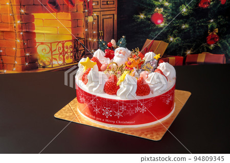 christmas cake shining on christmas night christmas cake shining on christmas night 94809345