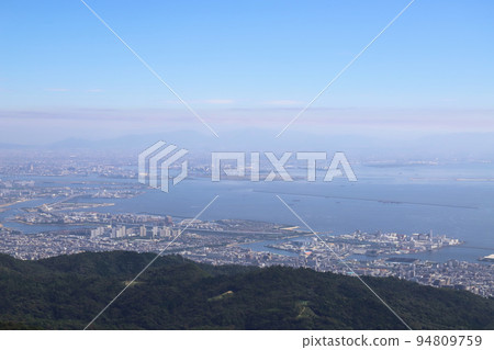 Osaka Bay seen from Rokko Garden Terrace 94809759