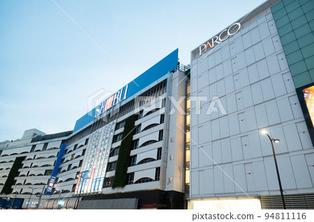 Ikebukuro east exit evening scenery Ikebukuro east exit evening scenery 94811116