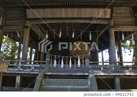 諏訪大社神社本社神樂殿和大太子(長野縣茅野市) 諏訪大社神社本社神樂殿和大太子(長野縣茅野市) 94812741
