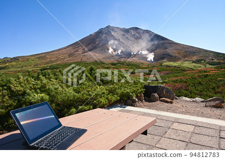 北海道大雪山旭岳的工作影像（2022年9月） 94812783