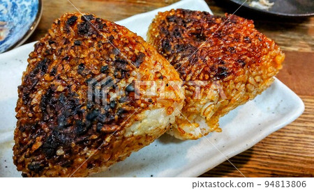 美味的烤飯糰 美味的烤飯糰 94813806