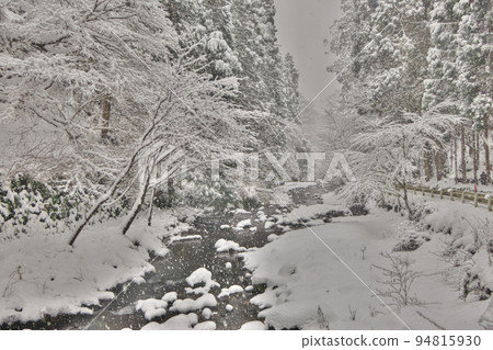 Kibune River in heavy snow ~ Near Kifune Shrine Okunomiya Kibune River in heavy snow ~ Near Kifune Shrine Okunomiya 94815930