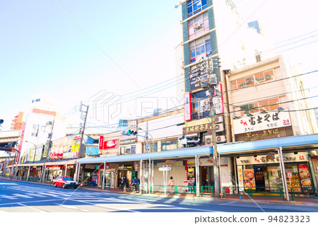 [Tokyo] Urban scenery around Sangenjaya Station in January 94823323