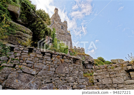 Iconic landmark of St Michael Mount - Cornwall, England Iconic landmark of St Michael Mount - Cornwall, England 94827221