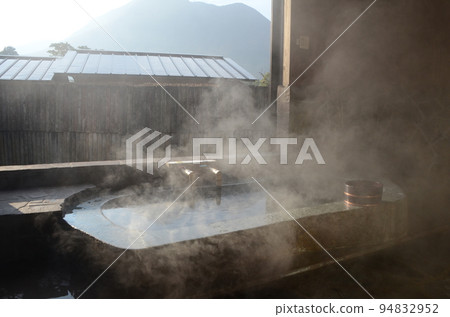 早上曬太陽 94832952