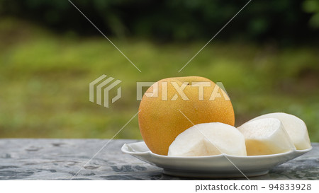 pear pear 94833928