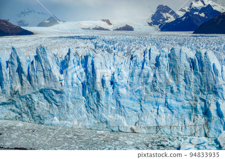 Los Glaciares National Park, a UNESCO World Heritage Site in Argentina. You can observe the movement of glaciers. glacier after glacier 94833935