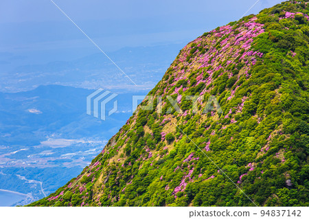 Mount Fugen's Miyama Kirishima [Unzen City, Nagasaki Prefecture] 94837142