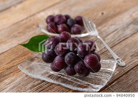 When it comes to the taste of autumn, grapes (grape) Kyoho grapes Seedless Kyoho grapes Fruits When it comes to the taste of autumn, grapes (grape) Kyoho grapes Seedless Kyoho grapes Fruits 94840950