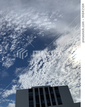 The sky I looked up at was a mysterious cloud The sky I looked up at was a mysterious cloud 94841584