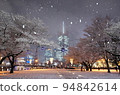 雪中的橫濱港未來 94842614