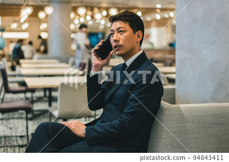 電話 男人 男 94843411