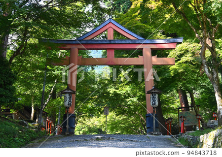 滋賀縣日吉大社山王牌坊，罕見的合掌風格 94843718