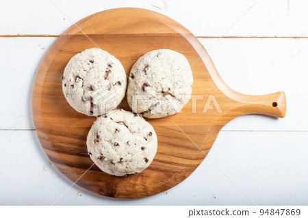 Chocolate chip melon bread on a cutting board 94847869