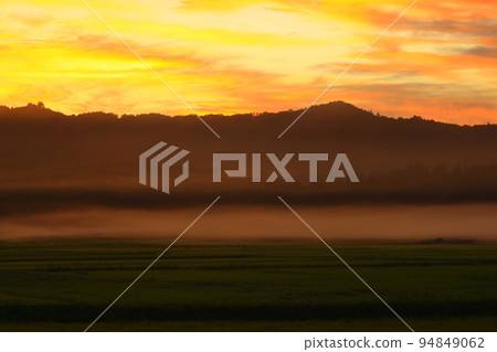Kitakami City, Iwate Prefecture Rural scenery at sunrise Kitakami City, Iwate Prefecture Rural scenery at sunrise 94849062