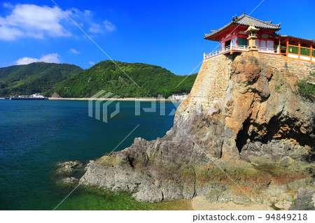 [Hiroshima Prefecture] Abuto Kannon in fine weather (Fukuyama City) 94849218