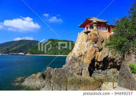 [Hiroshima Prefecture] Abuto Kannon in fine weather (Fukuyama City) 94849257