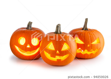 Three Halloween lantern pumpkins 94850026
