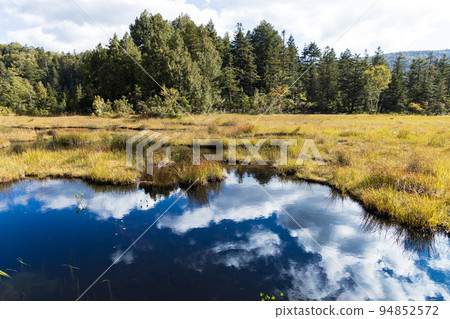 Oze Shirasuna Tashiro Pond 94852572