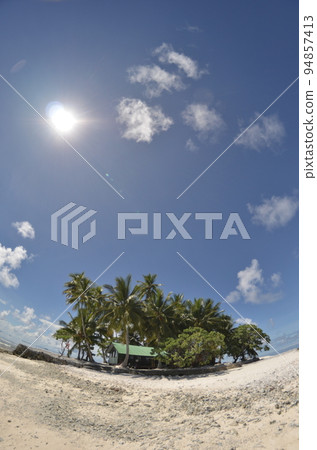 Uninhabited island JEEP island in Chuuk, Micronesia. Here is the world's greatest wreck diving destination. 94857413