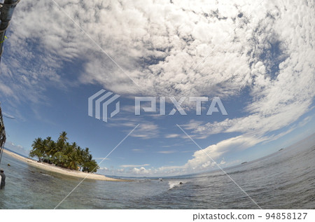 Uninhabited island JEEP island in Chuuk, Micronesia. Here is the world's greatest wreck diving destination. Uninhabited island JEEP island in Chuuk, Micronesia. Here is the world's greatest wreck diving destination. 94858127