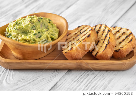 Bowl of guacamole Bowl of guacamole 94860198