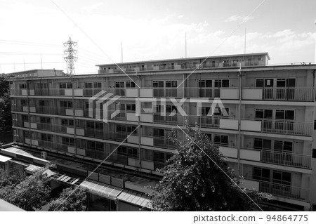 Showa's housing complex 94864775