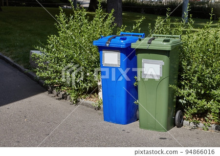 Dumpster garbage bin containers 94866016