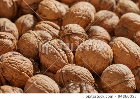 Walnuts in a pile 94866055