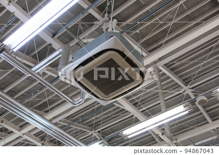 Exposed ceiling-embedded cassette type air conditioner Exposed ceiling-embedded cassette type air conditioner 94867043