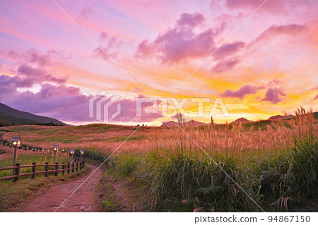 [Soni Plateau (Evening)] Taroji, Soni Village, Uda District, Nara Prefecture 94867150