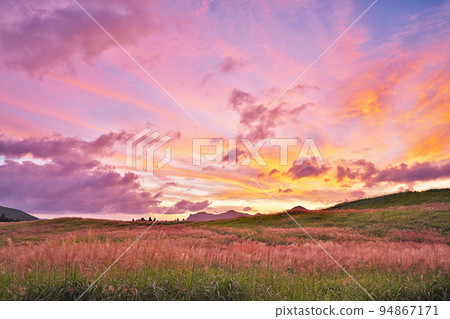 [Soni Plateau (Evening)] Taroji, Soni Village, Uda District, Nara Prefecture 94867171