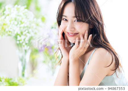 女性美容美妝護膚 94867353
