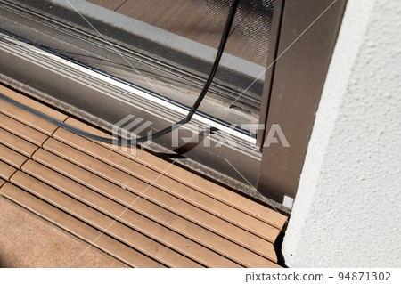 Broken screen door 94871302