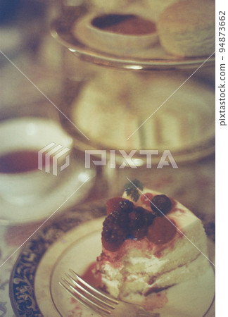 afternoon tea time 94873662