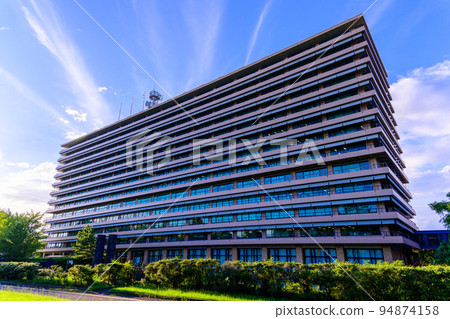 Beautiful sky and building scenery at dusk "Prefectural office scenery" Kumamoto prefectural office Beautiful sky and building scenery at dusk "Prefectural office scenery" Kumamoto prefectural office 94874158