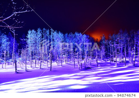 Blue pond light up 94874674