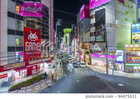 大阪難波千日前南山街夜景 94875011