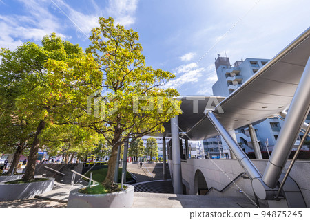 Scenery in front of Tokyu Den-en-toshi Line "Yoga Station" Scenery in front of Tokyu Den-en-toshi Line "Yoga Station" 94875245