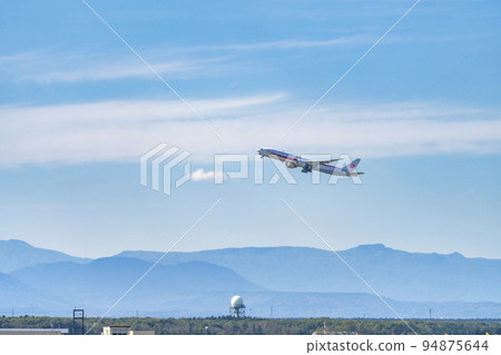 機場風景飛機起飛日本政府飛機北海道千歲市 機場風景飛機起飛日本政府飛機北海道千歲市 94875644