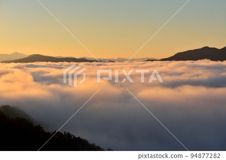 Sea of clouds in Nosakogawa village　 94877282