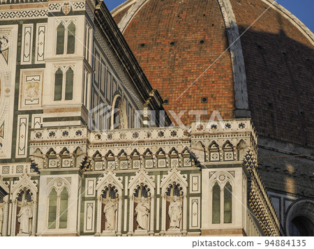 Florence dome santa maria del fiore detail 94884135