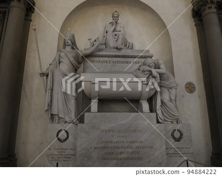 poet dante alighieri tomb in santa croce church florence poet dante alighieri tomb in santa croce church florence 94884222