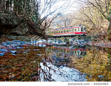 雅幹鐵路6050系列列車 94884964