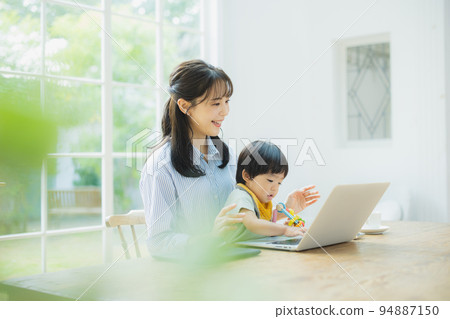 遠程辦公 客廳 個人電腦 94887150