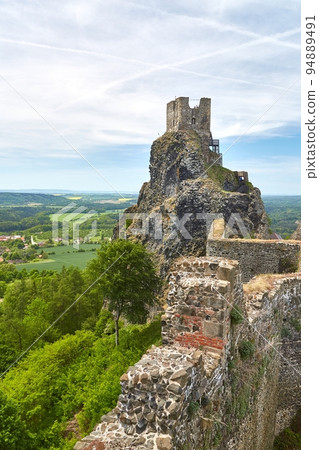 Trosky castle ruin 94889491